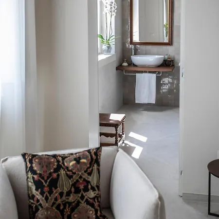 Bed & Breakfast Tuzzo 4*