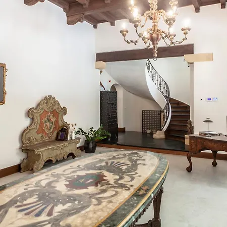 Tuzzo Bed and Breakfast
