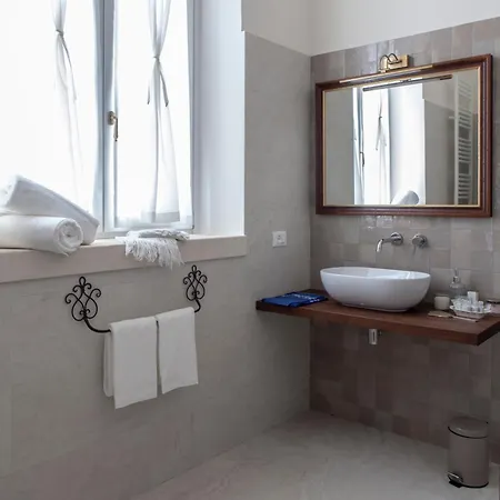 Tuzzo Couette-café Lecce